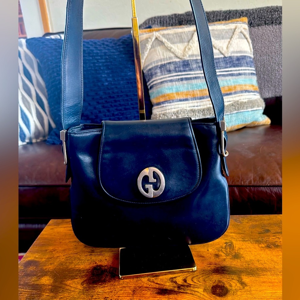 GUCCI Vintage Navy Leather Shoulder Bag EUC